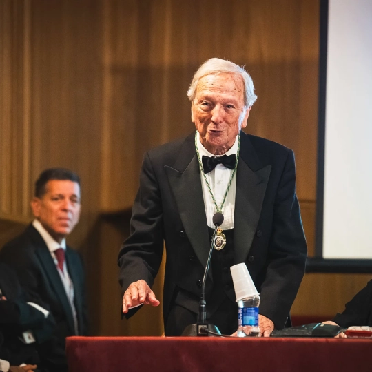 Rafael Moneo, académico de Honor de la Real Academia de Extremadura. / CEDIDA