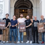 Zalake está encabezado por el veterano músico emeritense Carlinos Masegosa, al que acompañan Luis Rodríguez, a la guitarra; Daniel Jericó, a la batería, y Saúl Gentil, al bajo y coros. / LP Zalake está encabezado por el veterano músico emeritense Carlinos Masegosa, al que acompañan Luis Rodríguez, a la guitarra; Daniel Jericó, a la batería, y Saúl Gentil, al bajo y coros. / LP