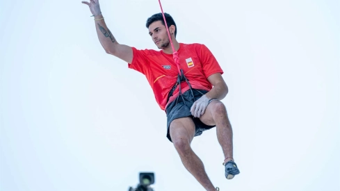 El escalador cacereño Alberto Ginés. / LP El escalador cacereño Alberto Ginés. / LP