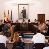 Pleno de la Diputación de Cáceres celebrado este jueves. / LP 