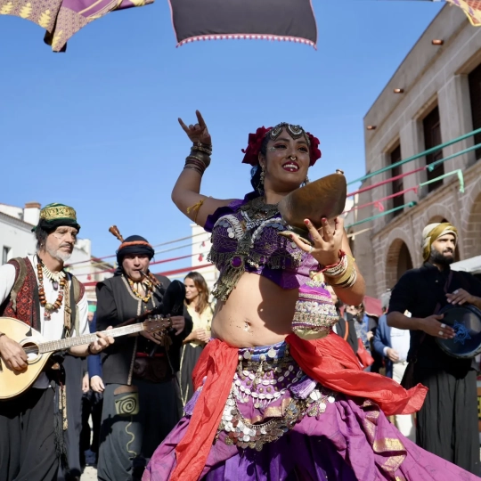 Fiesta de Al-Mossassa en Badajoz el año pasado, en la Plaza Alta. / Aytobadajoz Fiesta de Al-Mossassa en Badajoz el año pasado, en la Plaza Alta. / Aytobadajoz