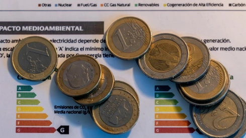 (OCU) calcula una subida del 54%, con un sobrecoste anual de unos 310 euros. / LP