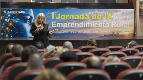 La jornada ha contado con la participación de Susana García García-Tuñón, experta en IA. / Jorge Armestar