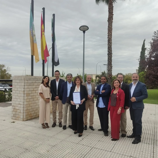 La candidata al Rectorado de la Universidad de Extremadura (UEx), Mercedes Sabido y su equipo. / EP La candidata al Rectorado de la Universidad de Extremadura (UEx), Mercedes Sabido y su equipo. / EP