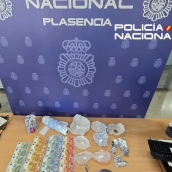 La Policía Nacional ha desmantelado en la barriada de San Lázaro un punto de venta y consumo de drogas. / LP La Policía Nacional ha desmantelado en la barriada de San Lázaro un punto de venta y consumo de drogas. / LP
