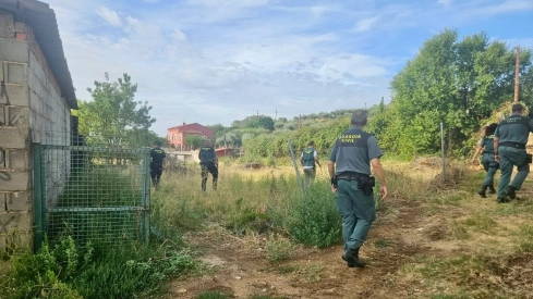 Dispositivo de búsqueda del hombre desaparecido el pasado 28 de septiembre en Losar de la Vera. / LP Dispositivo de búsqueda del hombre desaparecido el pasado 28 de septiembre en Losar de la Vera. / LP