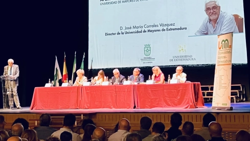 El curso 2026/2027 se ha inaugurado en Almendralejo con la cifra más alta de matriculación de la historia del programa. / Unex El curso 2026/2027 se ha inaugurado en Almendralejo con la cifra más alta de matriculación de la historia del programa. / Unex