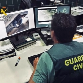 La Guardia Civil ha investigado a tres vecinos de Minas de Riotinto (Huelva) por su presunta implicación en 43 delitos de hurto de catalizadores. / GC La Guardia Civil ha investigado a tres vecinos de Minas de Riotinto (Huelva) por su presunta implicación en 43 delitos de hurto de catalizadores. / GC