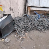 La Guardia Civil ha investigado a tres vecinos de Badajoz como presuntos autores de un robo en la subestación eléctrica de Lobón. / LP La Guardia Civil ha investigado a tres vecinos de Badajoz como presuntos autores de un robo en la subestación eléctrica de Lobón. / LP