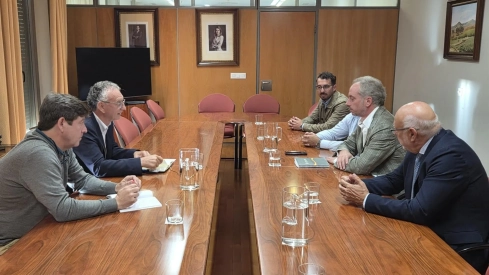 Representantes de la Delegación del Gobierno en Extremadura y de Fedexcaza mantuvieron este martes una reunión de coordinación. / EP Representantes de la Delegación del Gobierno en Extremadura y de Fedexcaza mantuvieron este martes una reunión de coordinación. / EP