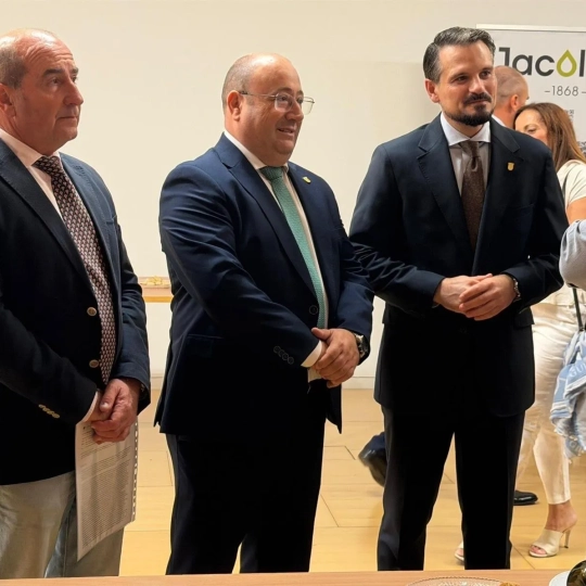 El vicepresidente de la Junta, Abel Bautista y el consejero de Agricultura, Juan José García, han asistido al acto. / EP El vicepresidente de la Junta, Abel Bautista y el consejero de Agricultura, Juan José García, han asistido al acto. / EP