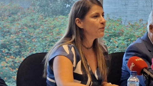 La consejera de Educación y Formación Profesional, Sandra Valencia, tras la reunión con los sindicatos. / LP La consejera de Educación y Formación Profesional, Sandra Valencia, tras la reunión con los sindicatos. / LP