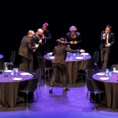 La compañía Animasur cerrará este viernes, 23 de octubre, el 49 Festival Internacional de Badajoz con la puesta en escena de 'Color'. / LP La compañía Animasur cerrará este viernes, 23 de octubre, el 49 Festival Internacional de Badajoz con la puesta en escena de 'Color'. / LP