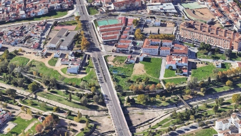 El Ayuntamiento de Badajoz ha publicado la licitación de los trabajos de regeneración y acondicionamiento de dos parcelas situadas junto al arroyo Calamón. / LP 