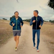 Pedro Sánchez y Carlos Cuerpo, protagonistas del vídeo eléctoral lanzado este domingo. / LP Pedro Sánchez y Carlos Cuerpo, protagonistas del vídeo eléctoral lanzado este domingo. / LP