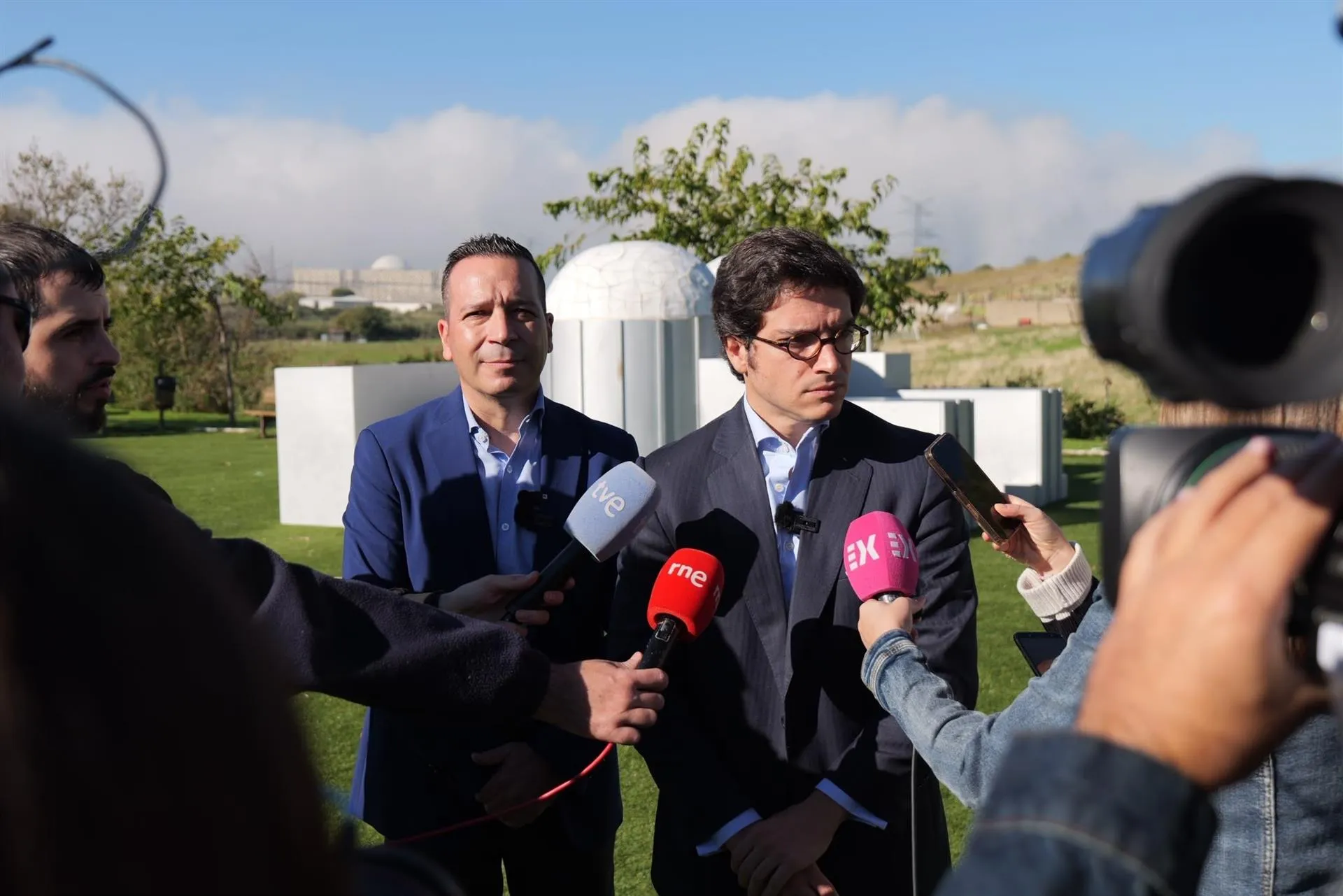 Figaredo hizo estas declaraciones a los medios antes de visitar la Central Nuclear de Almaraz. / EP Figaredo hizo estas declaraciones a los medios antes de visitar la Central Nuclear de Almaraz. / EP