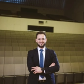 Diego Dueñas Redondo, nuevo director gerente de la Fundación Orquesta de Extremadura. / CEDIDA 
