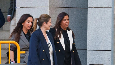 La jueza Beatriz Biedma en su salida de la Audiencia Nacional. / EP La jueza Beatriz Biedma en su salida de la Audiencia Nacional. / EP