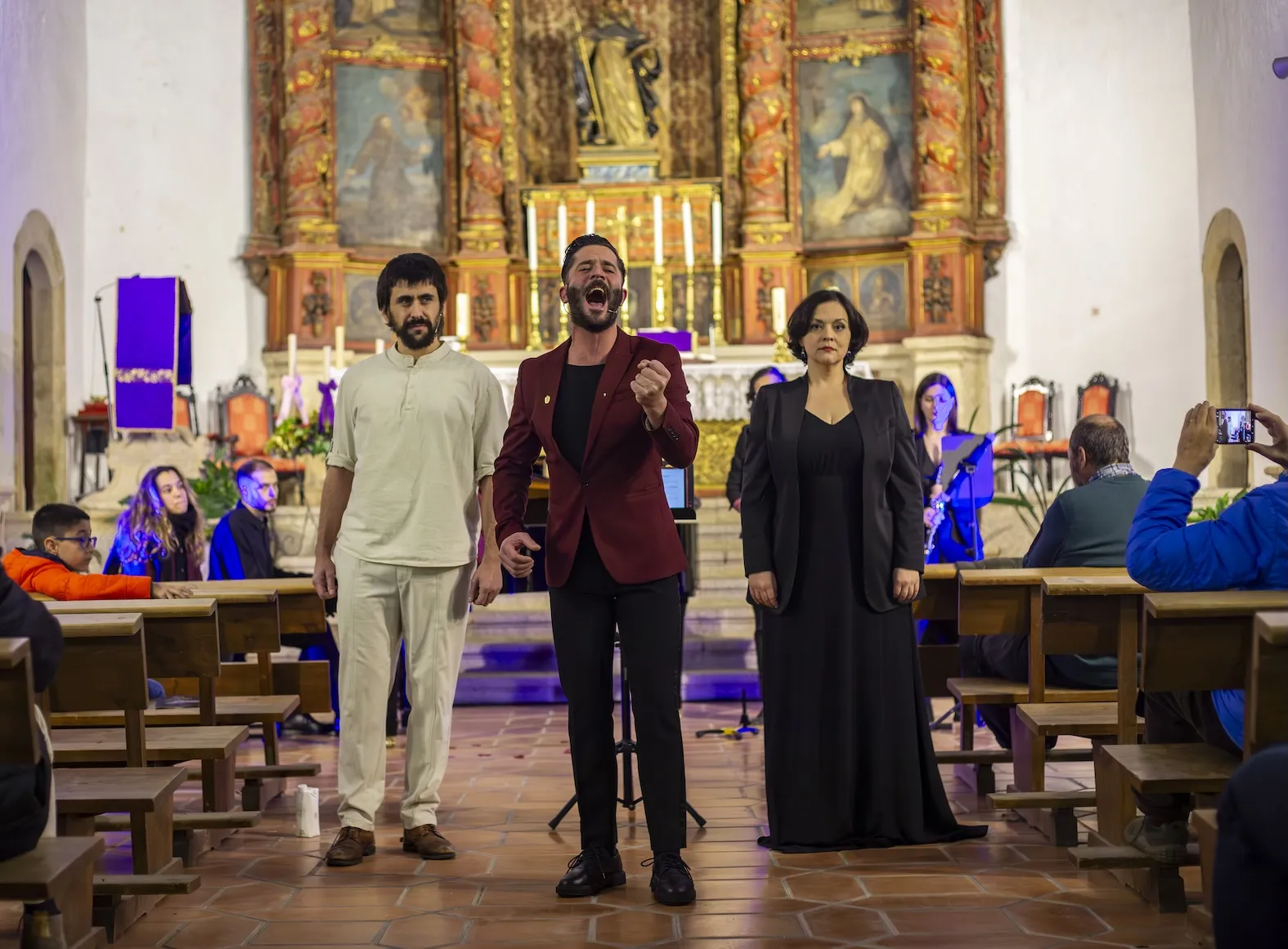 La ciudad monumental de Cáceres "reconstruye la humanidad” con la Novena de Beethoven.