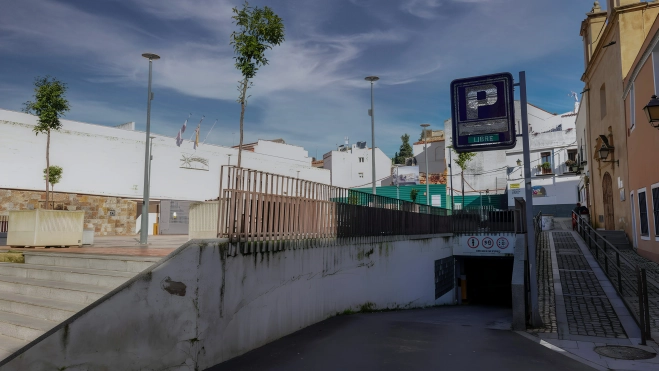Plaza Luis de Morales 2 Plaza Luis de Morales 2