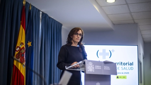 La ministra de Sanidad, Mónica García, en la rueda de prensa tras la reunión del Consejo Interterritorial del Sistema Nacional de Salud (CISNS). La ministra de Sanidad, Mónica García, en la rueda de prensa tras la reunión del Consejo Interterritorial del Sistema Nacional de Salud (CISNS).
