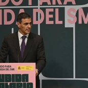 Presentación de Pedro Sánchez de la última subida del SMI negociada con los sindicatos el pasado 16 de febrero. / La Moncloa Presentación de Pedro Sánchez de la última subida del SMI negociada con los sindicatos el pasado 16 de febrero. / La Moncloa