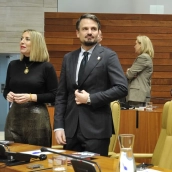 María Guardiola junto a Abel Bautista y Elena Manzano el 20 de enero cuando se constituyó la Asamblea de Extremadura tras el 21D. / LP María Guardiola junto a Abel Bautista y Elena Manzano el 20 de enero cuando se constituyó la Asamblea de Extremadura tras el 21D. / LP