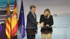 Alberto Núñez Feijóo y María Guardiola en una imagen de archivo. / LP 