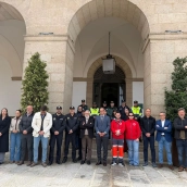 El Ayuntamiento se suma al minuto de silencio convocado por la FEMP a las 20,00 horas en la fachada principal del consistorio. / LP El Ayuntamiento se suma al minuto de silencio convocado por la FEMP a las 20,00 horas en la fachada principal del consistorio. / LP