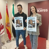 Entre los 70 participantes, se hallan vehículos de gran valor histórico y estético, procedentes de Andalucía, Madrid, Galicia o País Vasco. / LP Entre los 70 participantes, se hallan vehículos de gran valor histórico y estético, procedentes de Andalucía, Madrid, Galicia o País Vasco. / LP