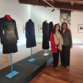 La comisaria de la exposición de la FMCCB de Cáceres, Marisa Oropesa, junto a la presidentade la fundación Maritina Guisado. / EP La comisaria de la exposición de la FMCCB de Cáceres, Marisa Oropesa, junto a la presidentade la fundación Maritina Guisado. / EP