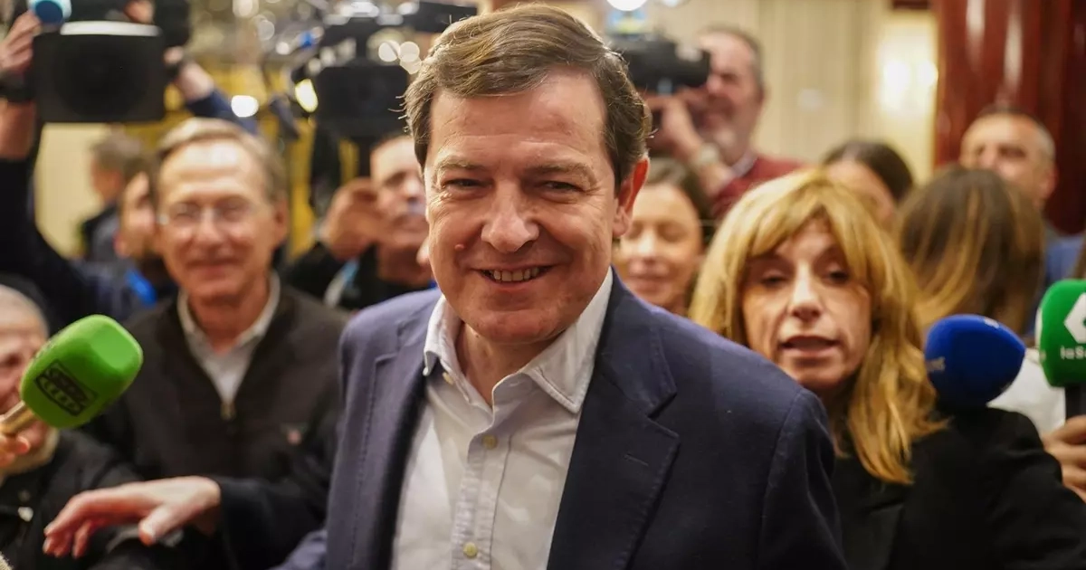 El PP gana las elecciones en Castilla y León pero dependerá de Vox para ...