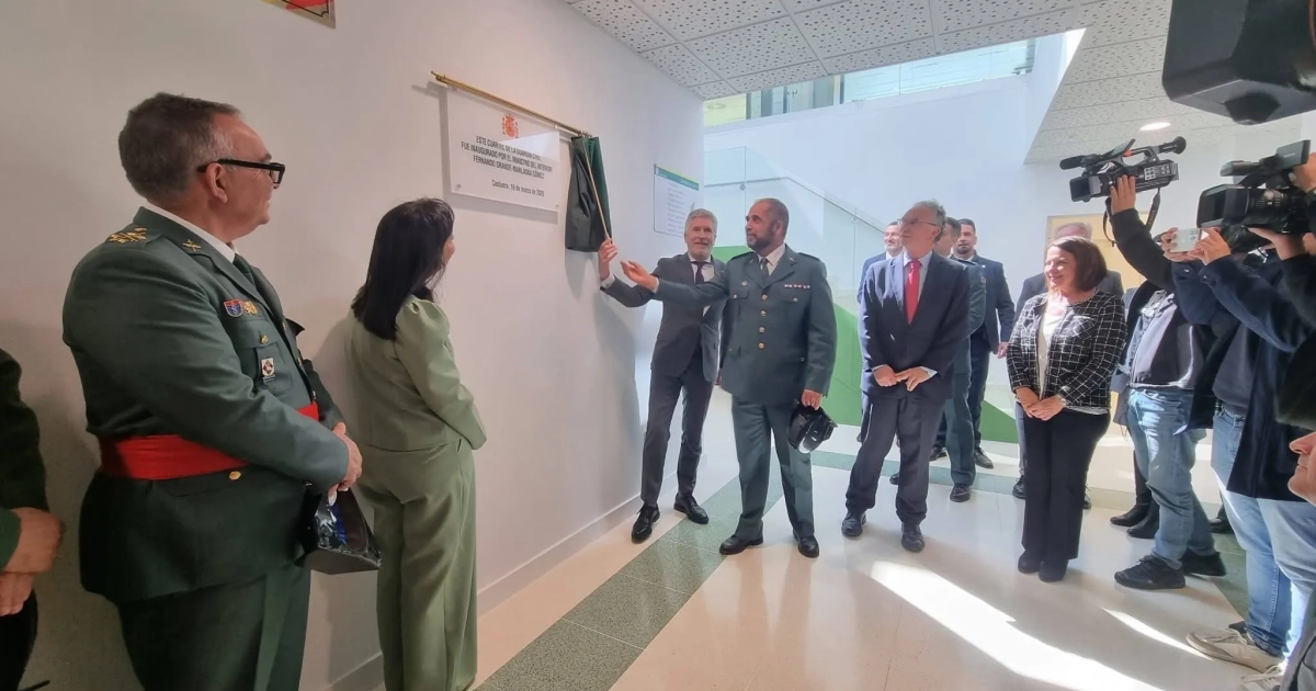 Inaugurado el nuevo cuartel de la Guardia Civil de Castuera con una ...