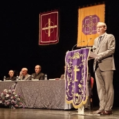 El alcalde Rafael Mateos extendió una cordial invitación a todos los vecinos y visitantes para que participen activamente en esta Semana Santa. / LP