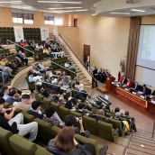 Facultad de Ciencias Económicas y Empresariales de la Universidad de Extremadura (UEx). / LP 