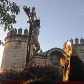 La procesión de San Fernando a su paso por Puerta Palma en la Semana Santa de Badajoz 2025. / LP