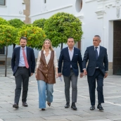 María Guardiola y Óscar Fernández Calle anuncian el acuerdo de gobierno en Extremadura junto a Abel Bautista y Ángel Pelayo Moreno. / LP María Guardiola y Óscar Fernández Calle anuncian el acuerdo de gobierno en Extremadura junto a Abel Bautista y Ángel Pelayo Moreno. / LP