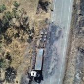 Vista aérea del camión calcinado este pasado mes de agosto. / LP Vista aérea del camión calcinado este pasado mes de agosto. / LP