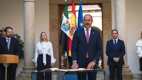 Toma de posesión de Francisco Ramírez.