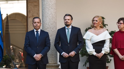 EuropaPress 7486352 i d vicepresidente desregulacion familia servicios sociales oscar fernandez